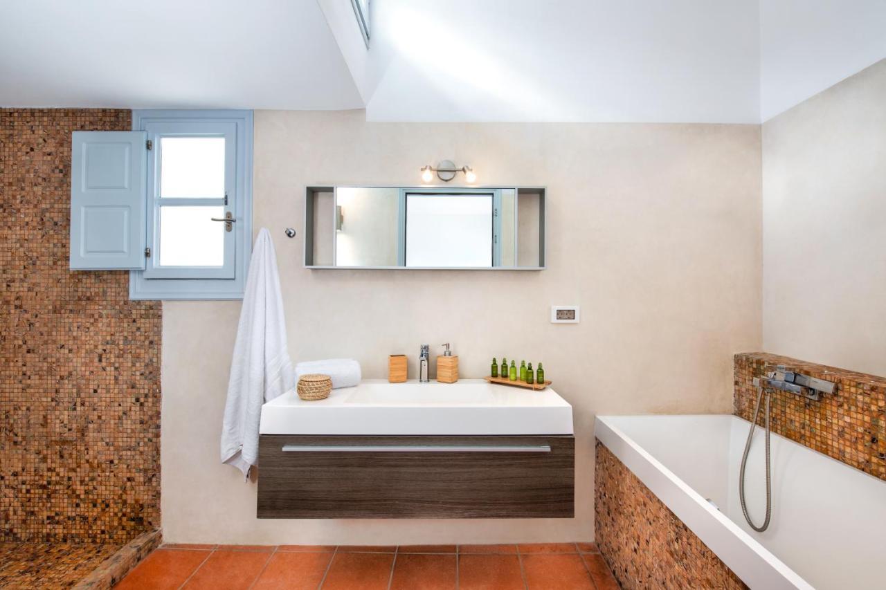 Indigo Luxury Mansion Villa Karterados  Luaran gambar